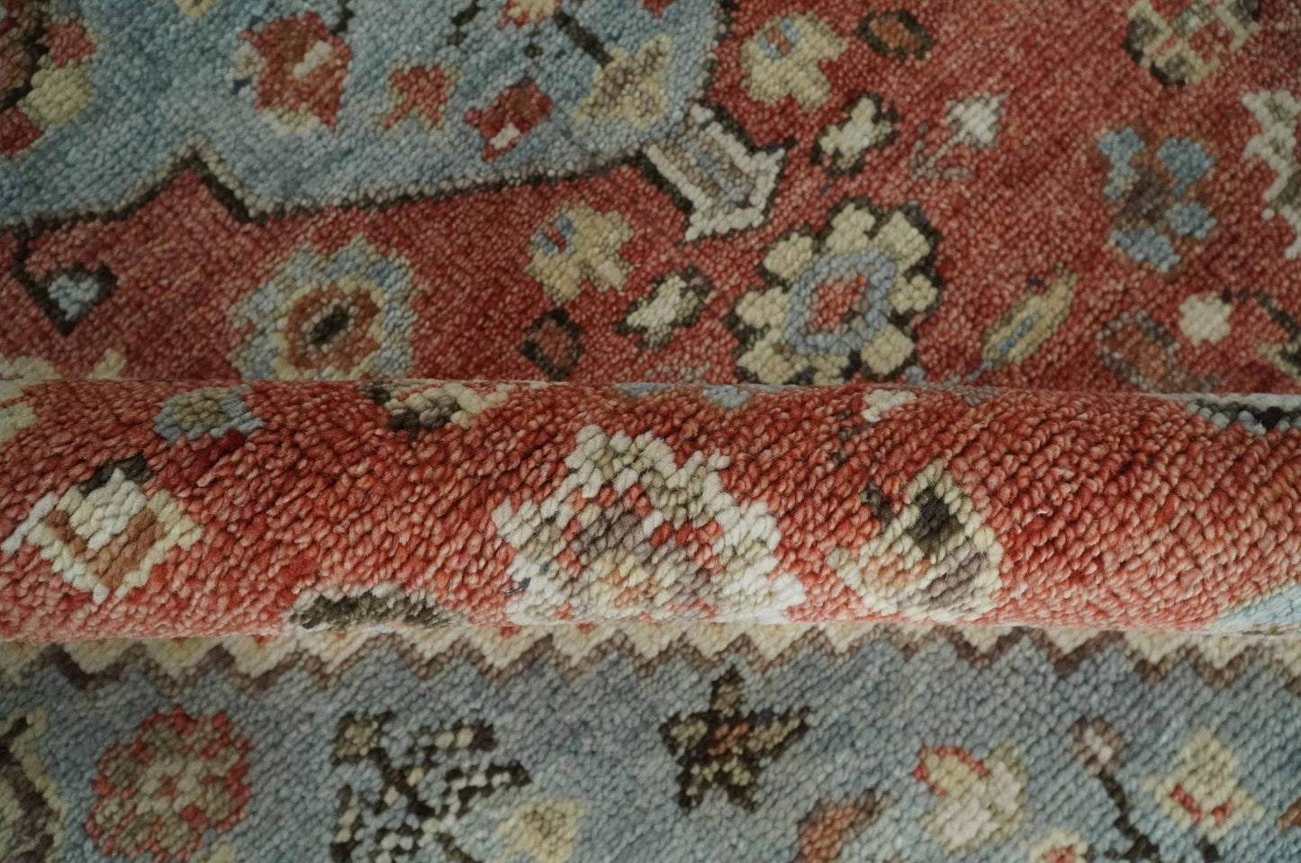 8x10 Antique look Traditional Floral Gray, Rust and Beige Hand knotted wool Area Rug