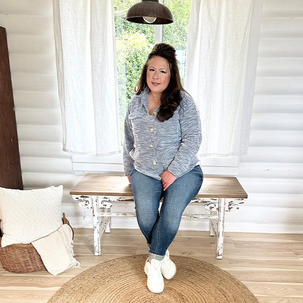 Distressed White Finish Wooden Bench