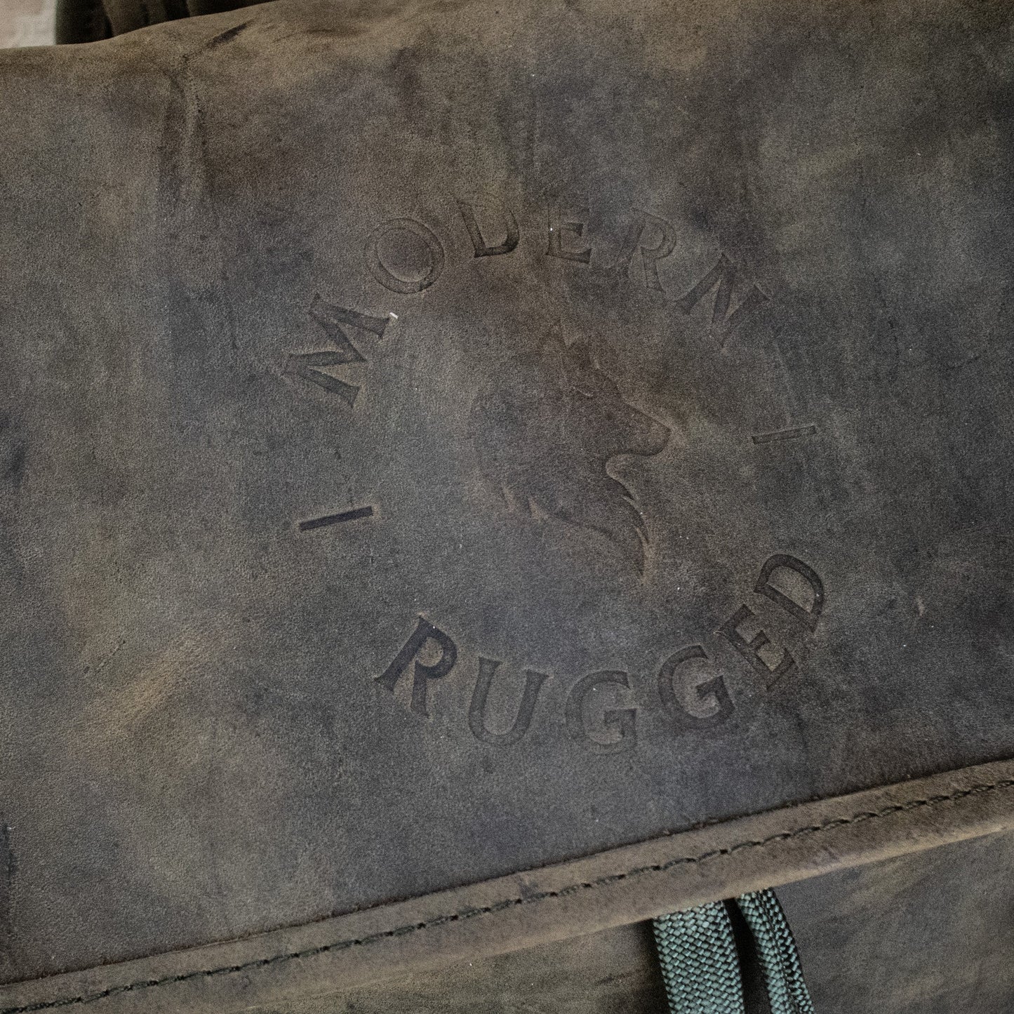 Leather Hide Backpack - Olive (Weathered)