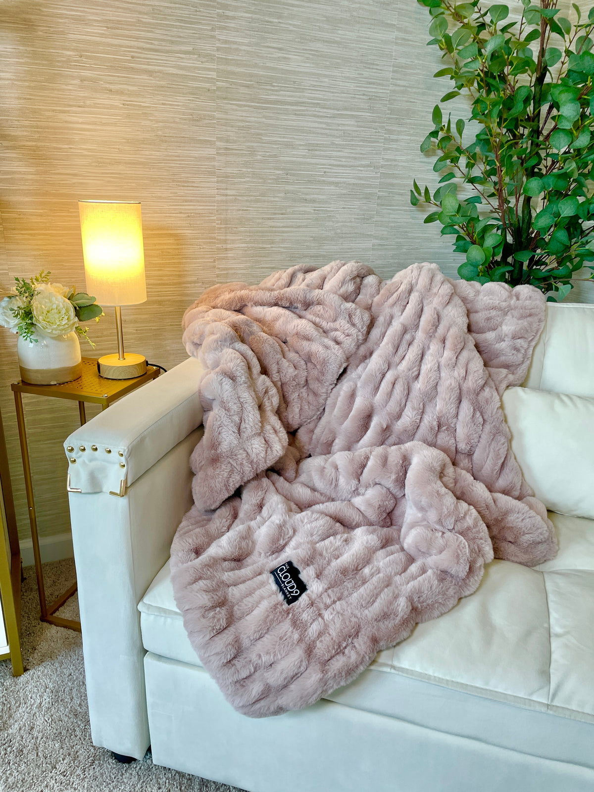 Blush Faux Fur Blanket - Large: 60"x72"