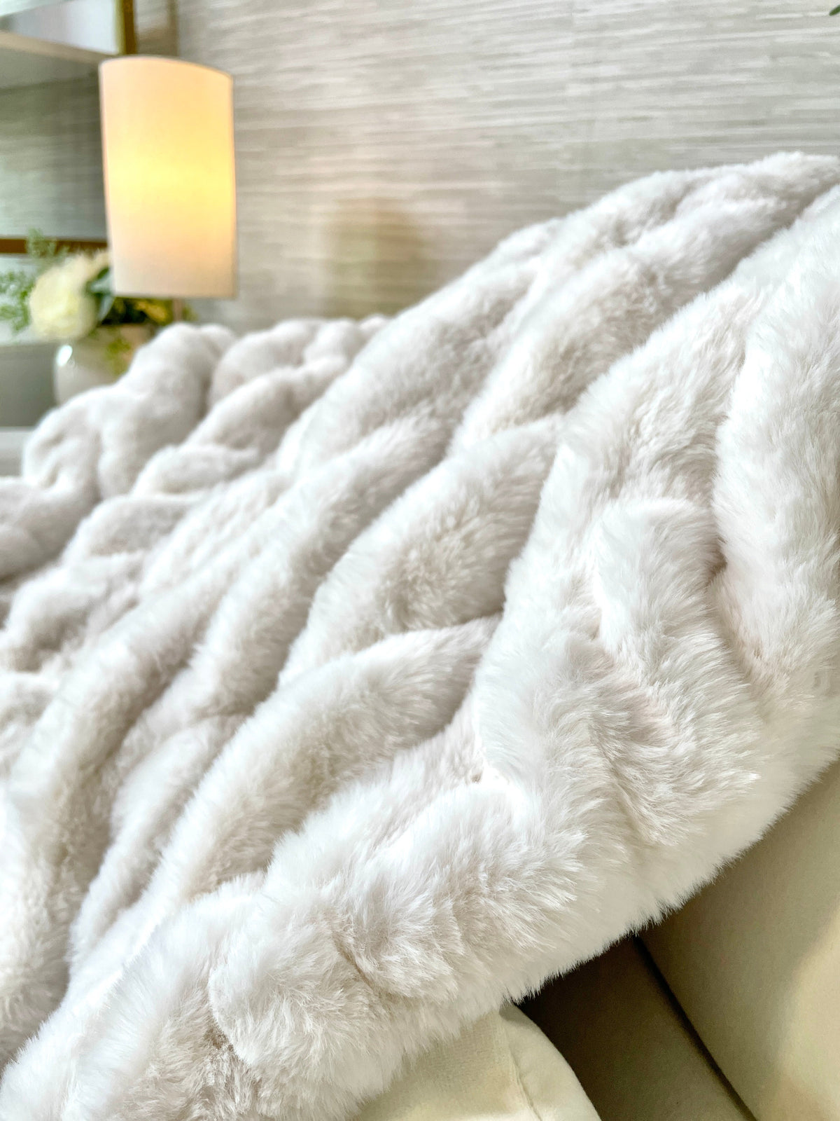 Ivory Faux Fur Blanket - Large: 60"x72"