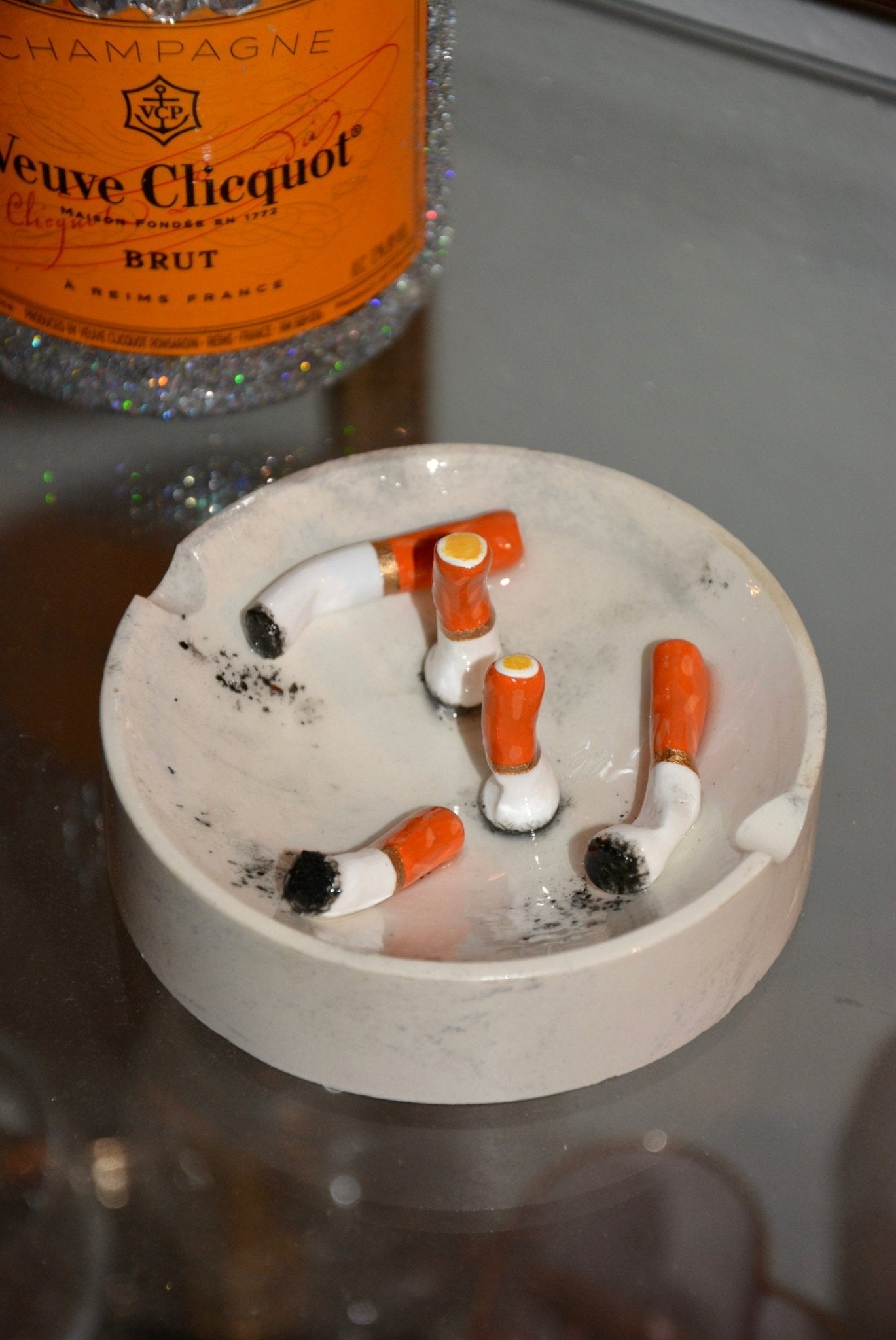 SMOKY AFFAIR ASHTRAY