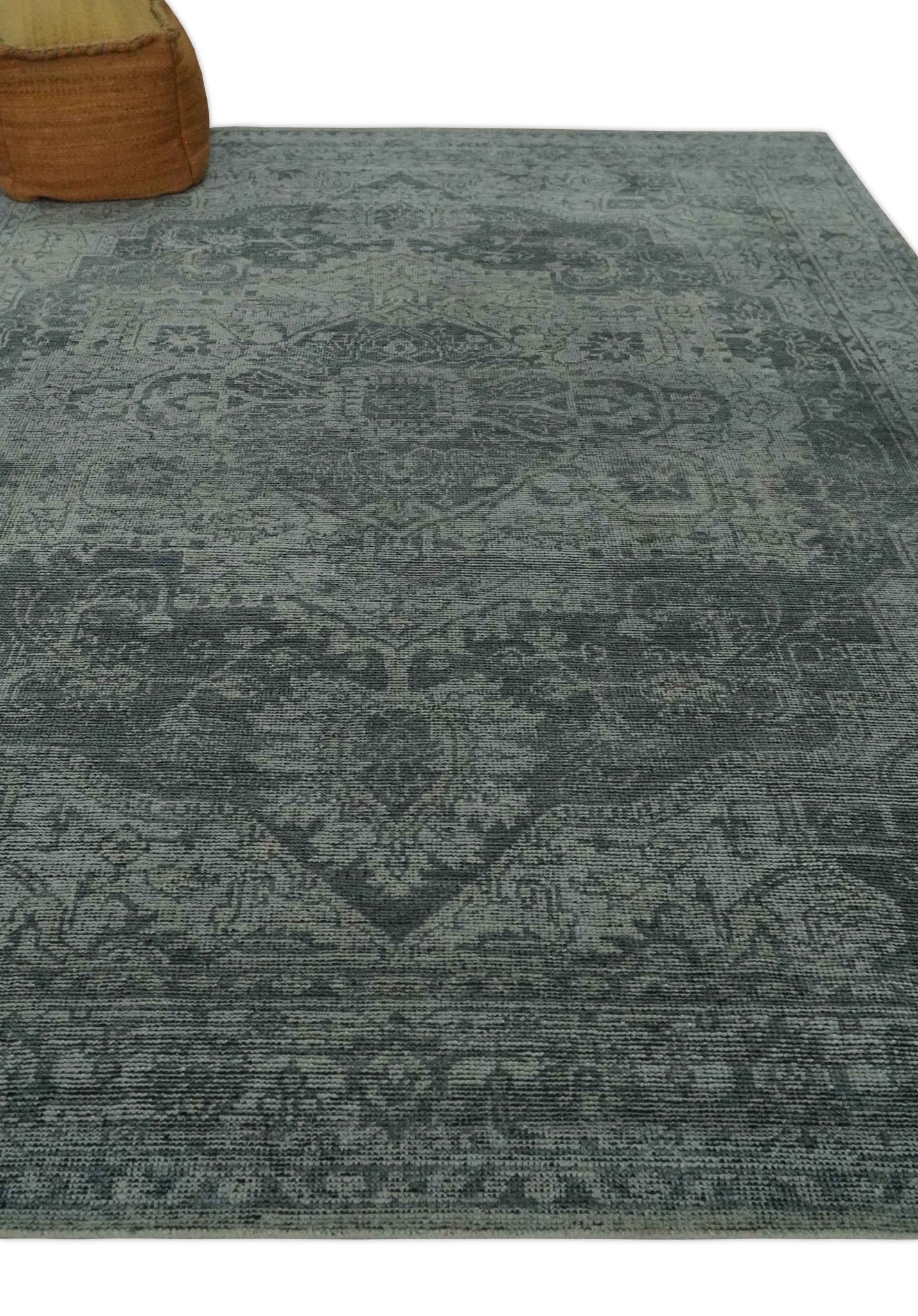 Antique Style Charcoal and Silver Traditional Heriz Medallion 8x10 wool Area Rug