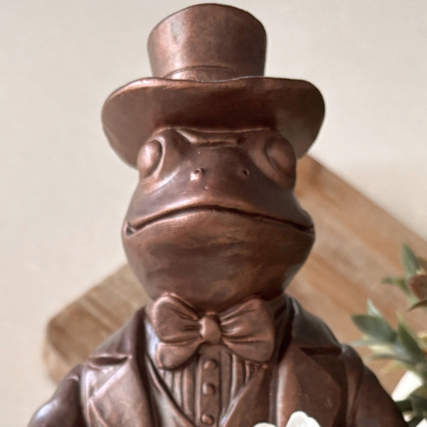 Charming Frog Bronze Bowl | Dapper Critters Collection