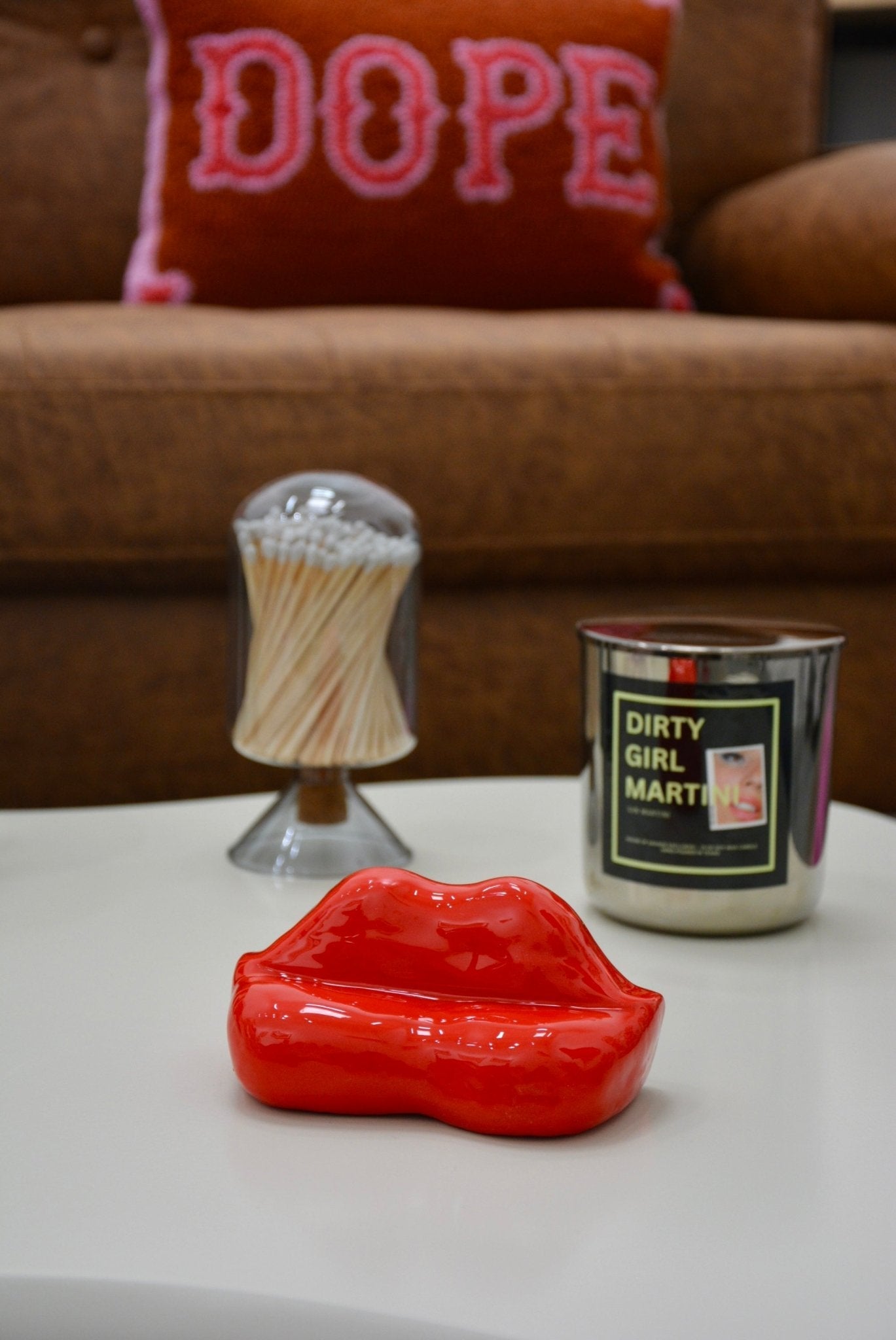 KISS MY A$$ CERAMIC LIPS SOFA