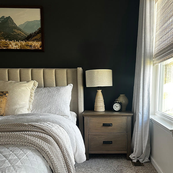 Intricate Beige Bedside Table Lamp
