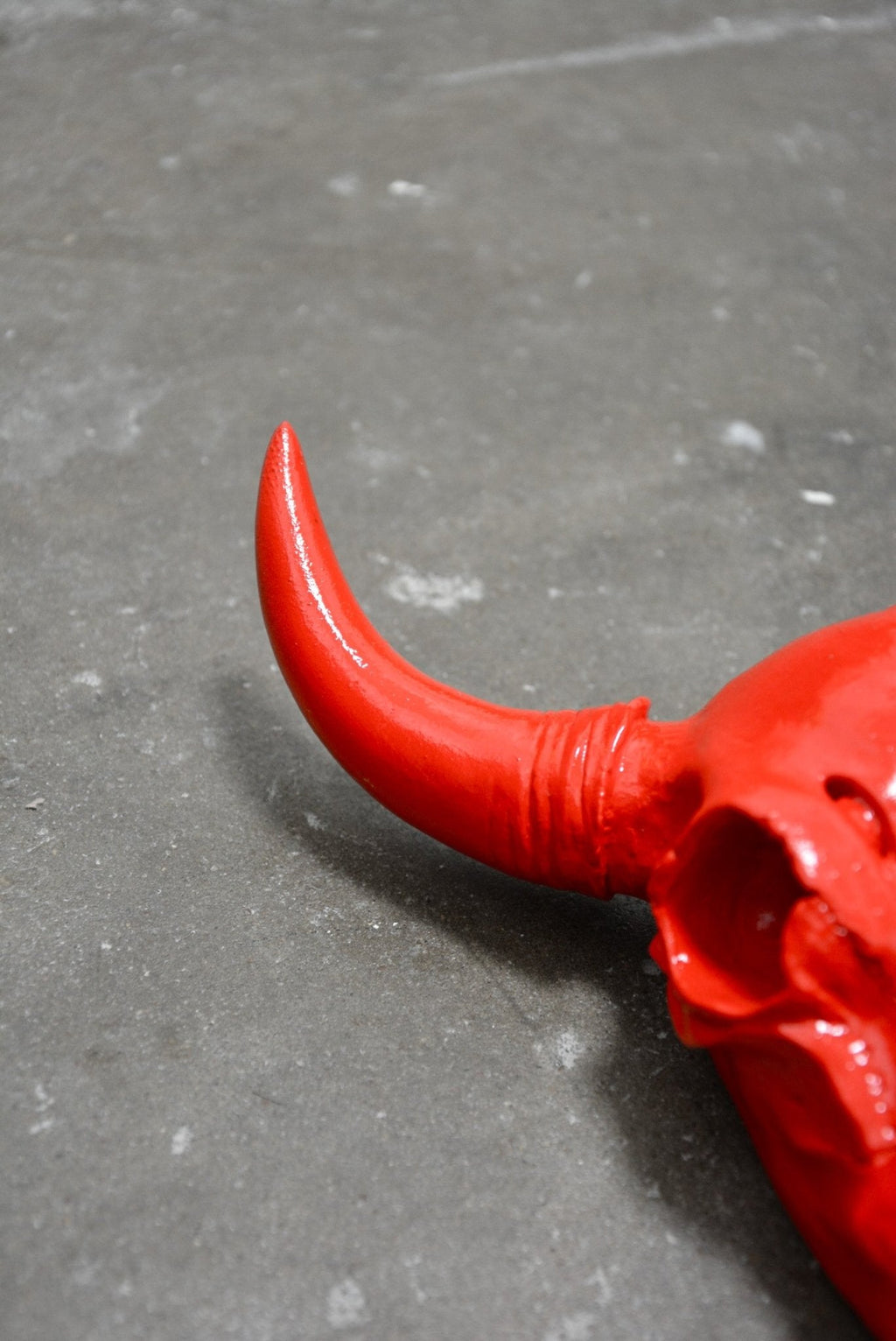 SAVAGE CHERRY RED BULL SKULL
