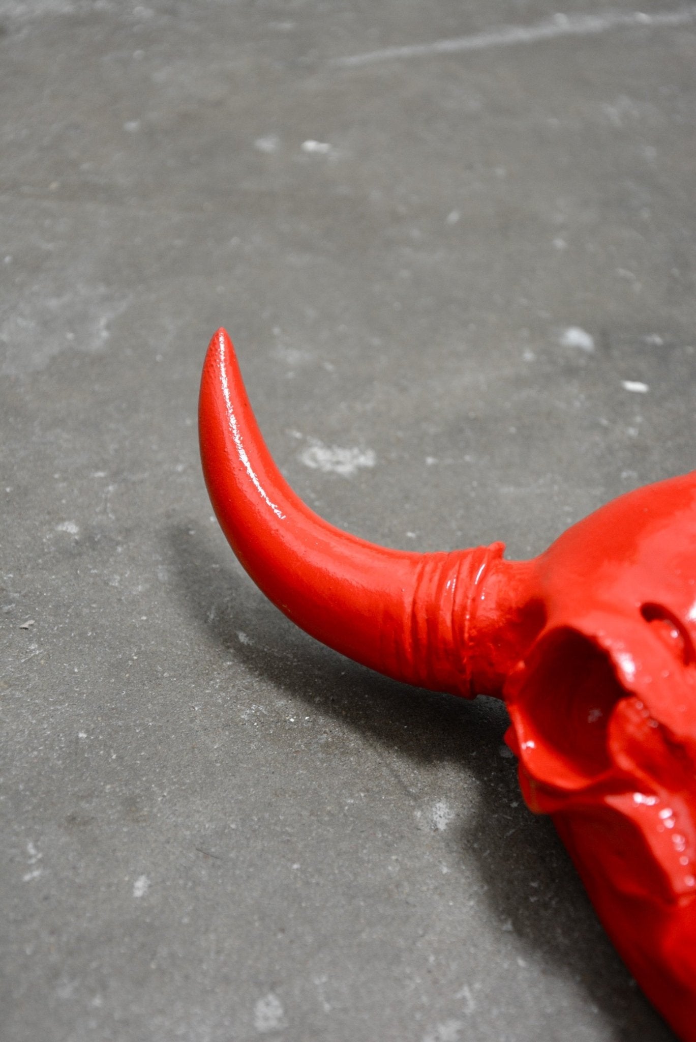 SAVAGE CHERRY RED BULL SKULL