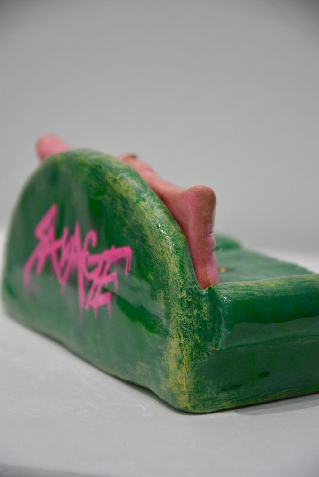 SAVAGE GRAFFITI COUCH